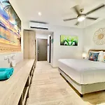 Syrena Condo Rentals
