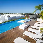 The City Luxury Suites