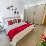 Menesse The City By Playa Moments