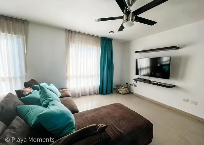 Plaza Paraiso by Playa Moments