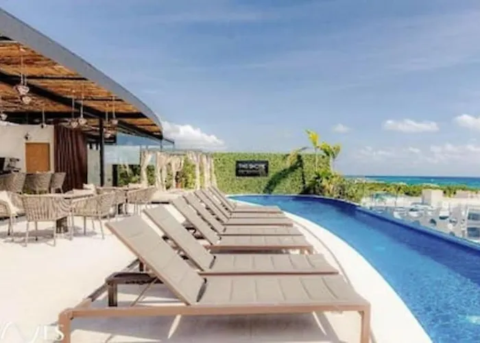 Luminous 1 Br. Steps Away From The Beach
