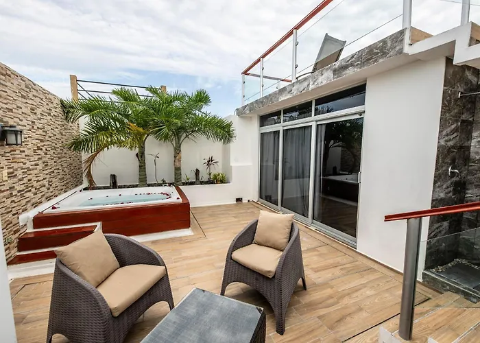 Penthouse Beach Holiday Private Jacuzzi Bbq Family Friendly Maid Service