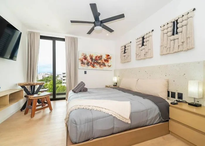 Lux Studio With Rooftop Pool, Walk To Beach And 5Th Ave