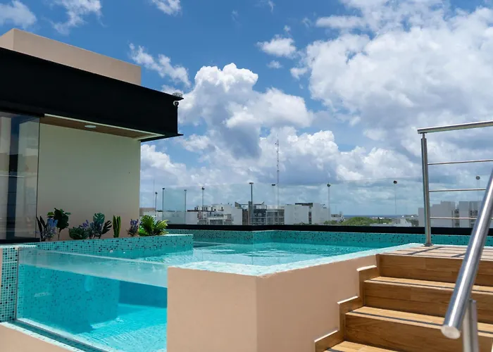 Elegant Lux Condo - Fast Wi-Fi- Near The Beach