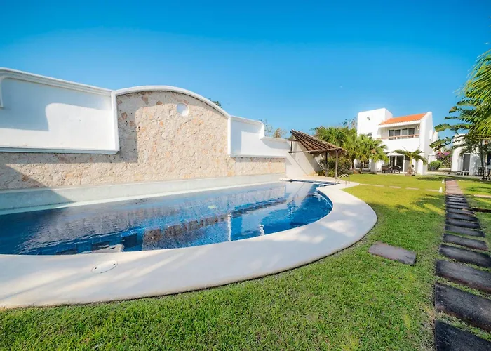 3 Bedroom Villa With Pool - At Playacar II - Mayamar G1