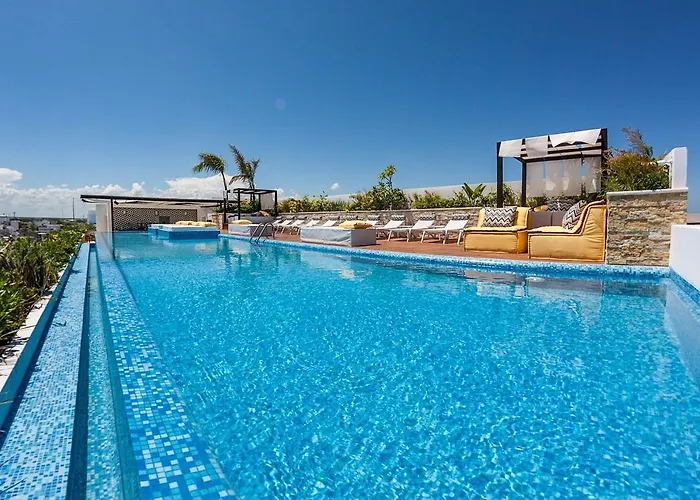 The City Luxury Suites