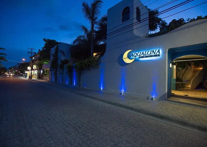 Aqualuna Boutique Hotel By Sunrise (Adults Only)