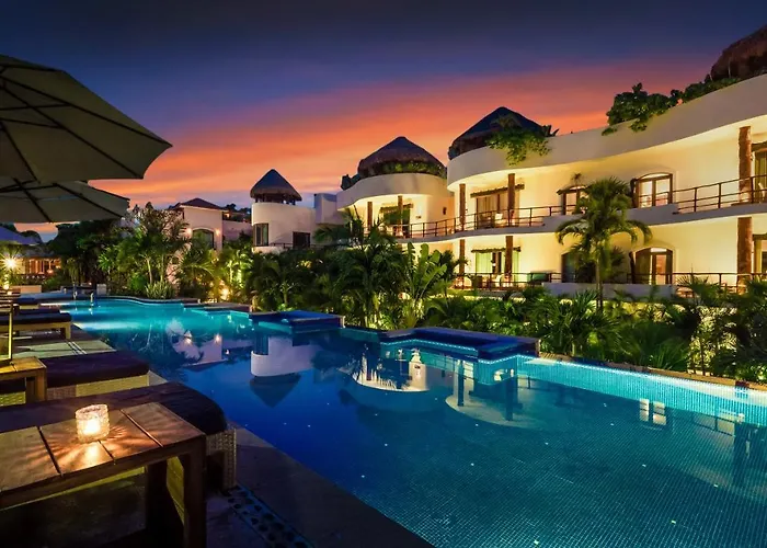 Porto Playa Condo Hotel&Beach Club