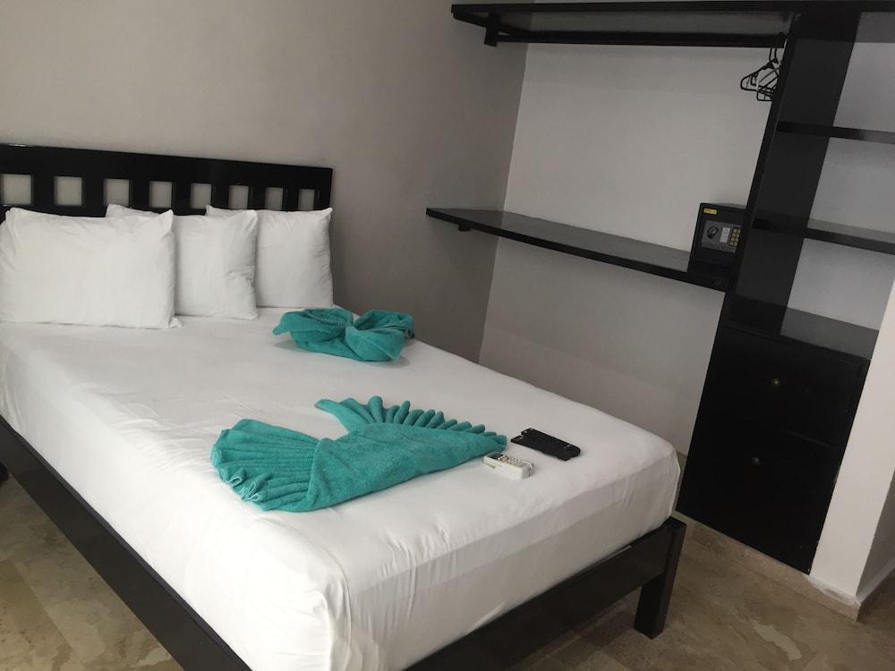 Aparthotel Coral 3*