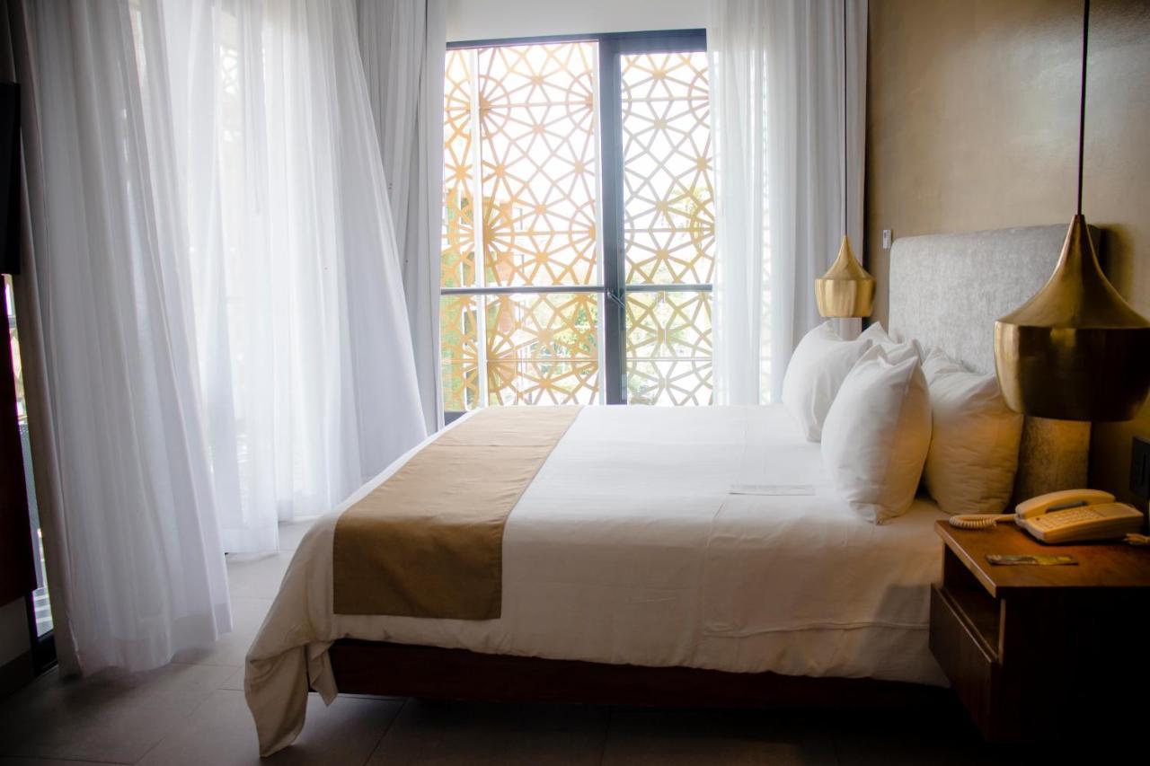 It Boutique & Restaurant Hotel