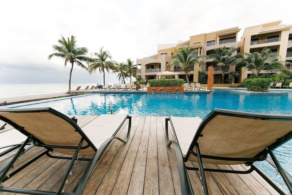 Residences El Faro, Surf 201 Căn hộ