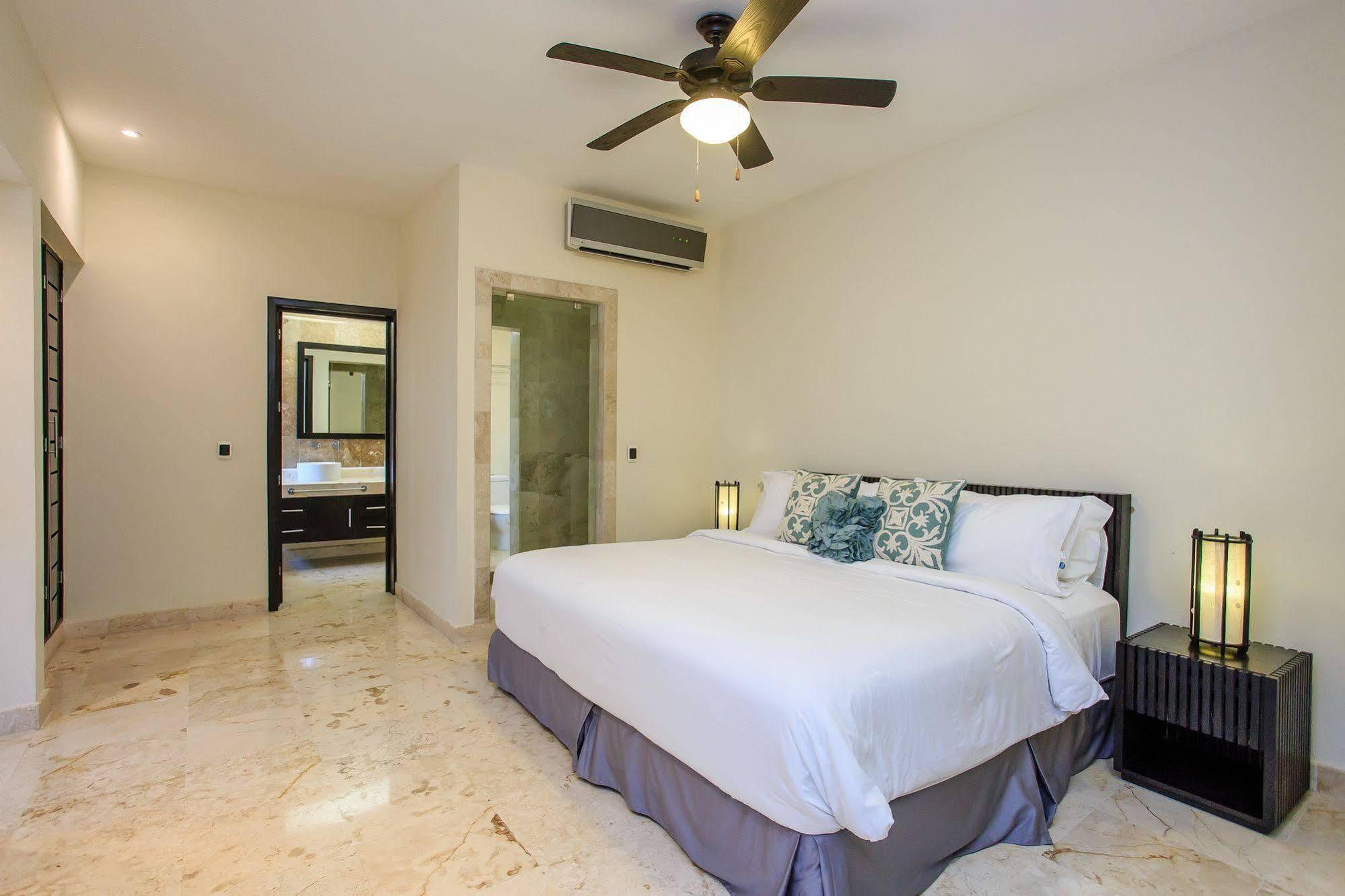 Residences El Faro, Surf 201