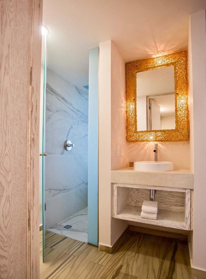 Newport House Playa Boutique 4*