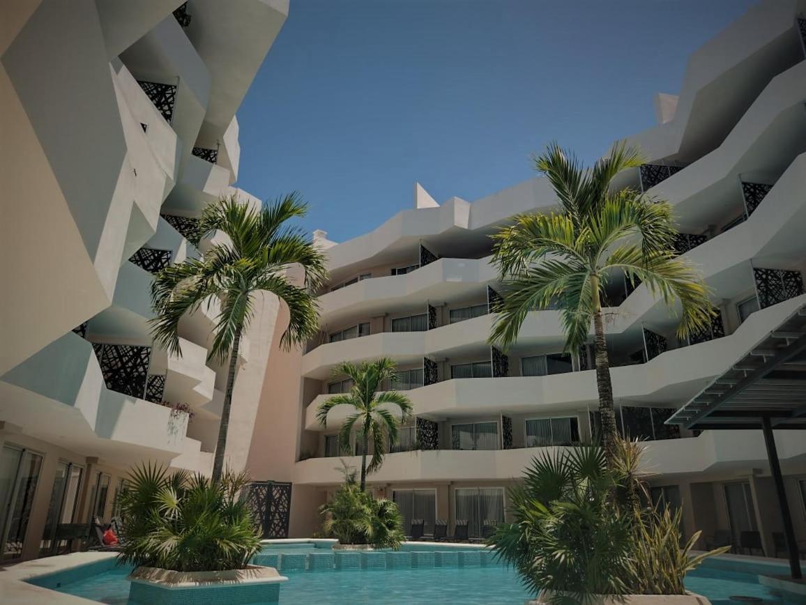 Departamento Delux 2 - Walking Distance A La Playa, Con Balcón. Apartamento Playa del Carmen