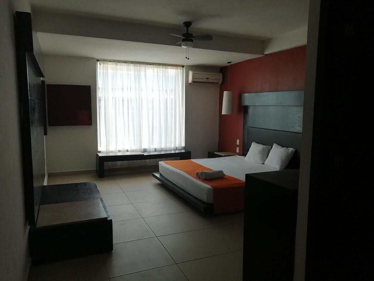 Khách sạn The Blvd Hotel - 5Th Ave 4*