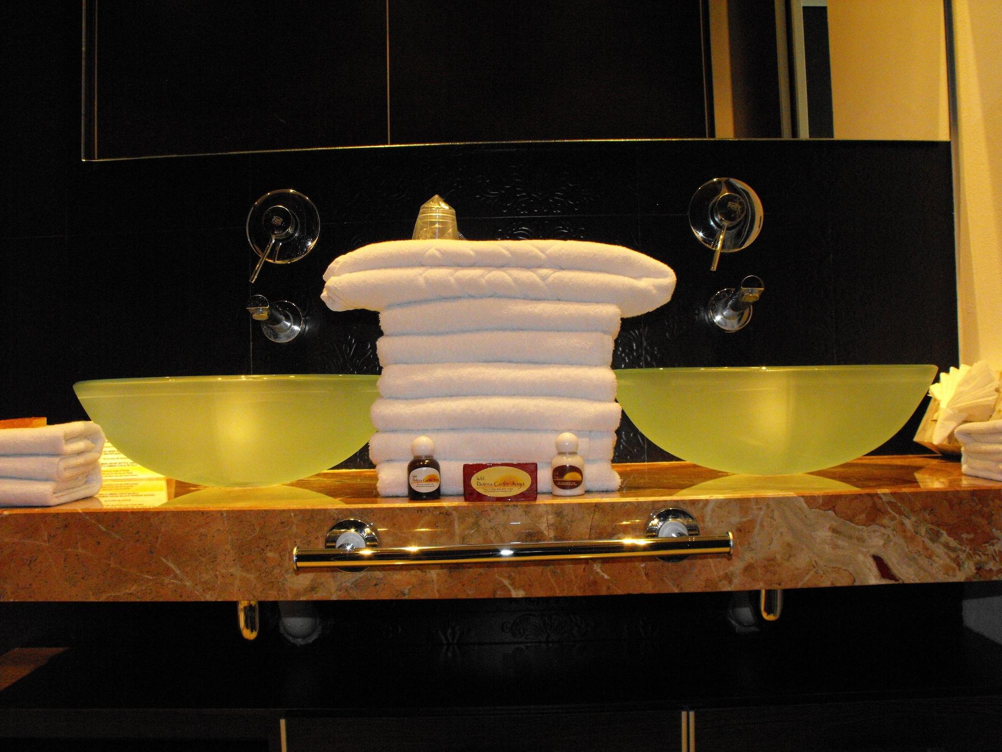 Riviera Caribe Maya Hotel