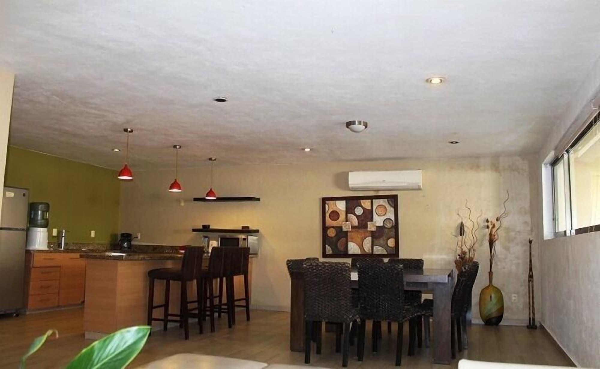 Koox La Mar Condhotel