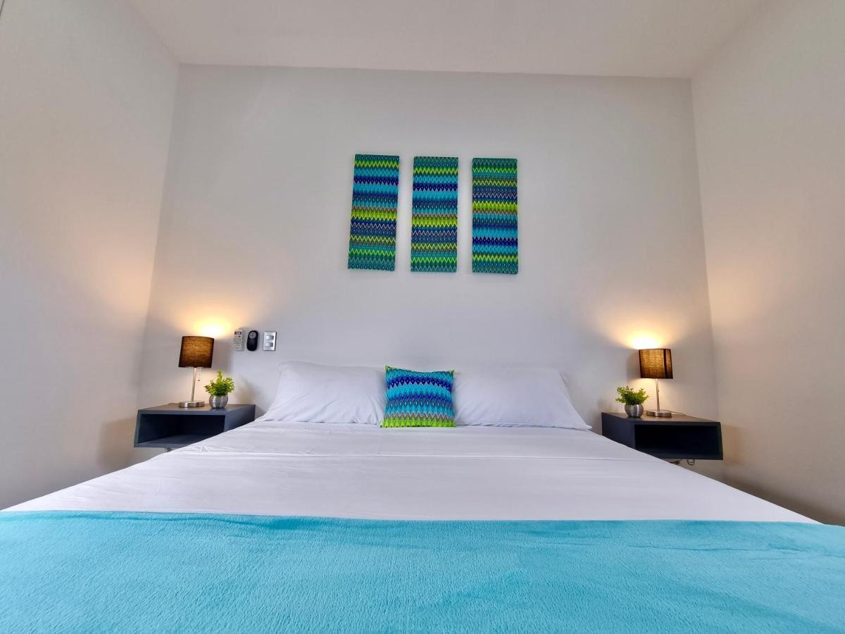 Holiday home Modern Rutelena +good Location+pool+ac+sleeps 12
