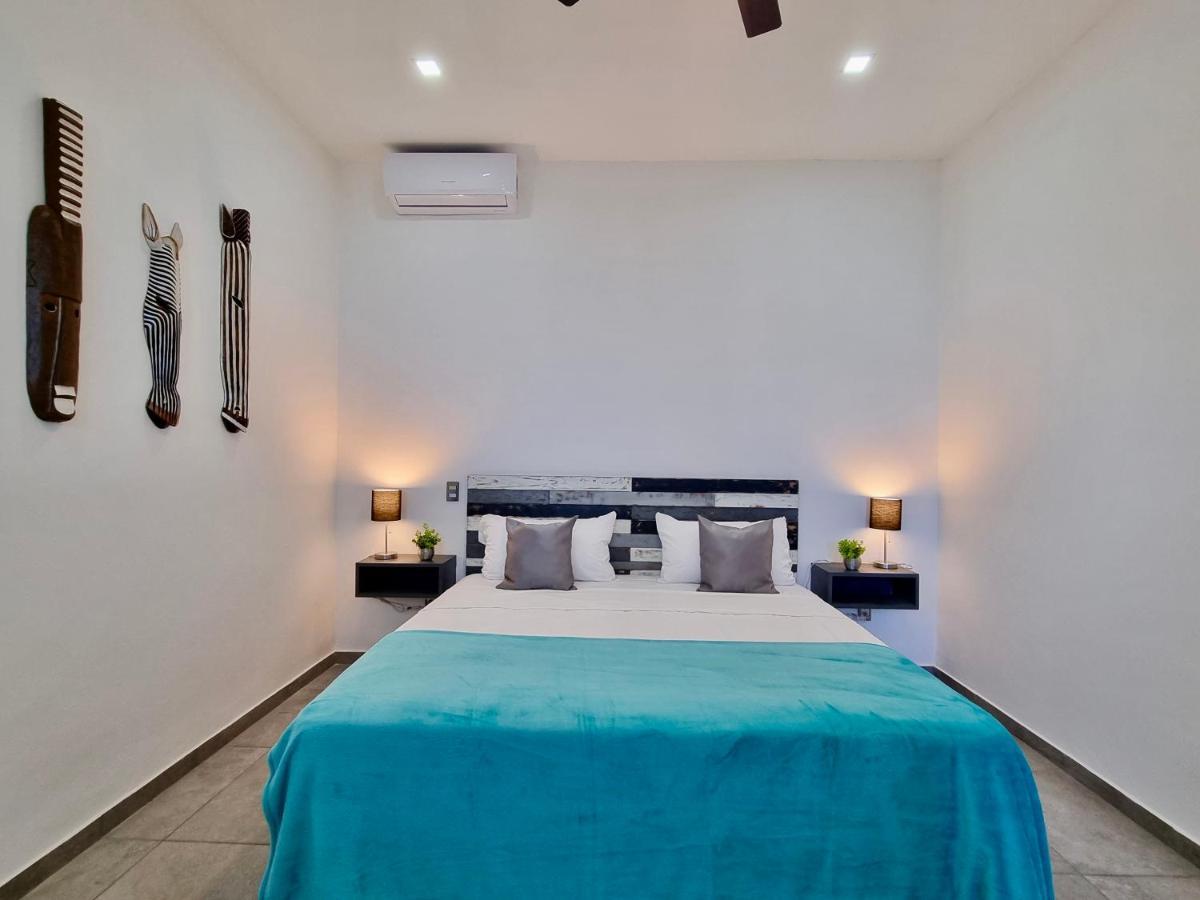 Holiday home Modern Rutelena +good Location+pool+ac+sleeps 12 Playa del Carmen