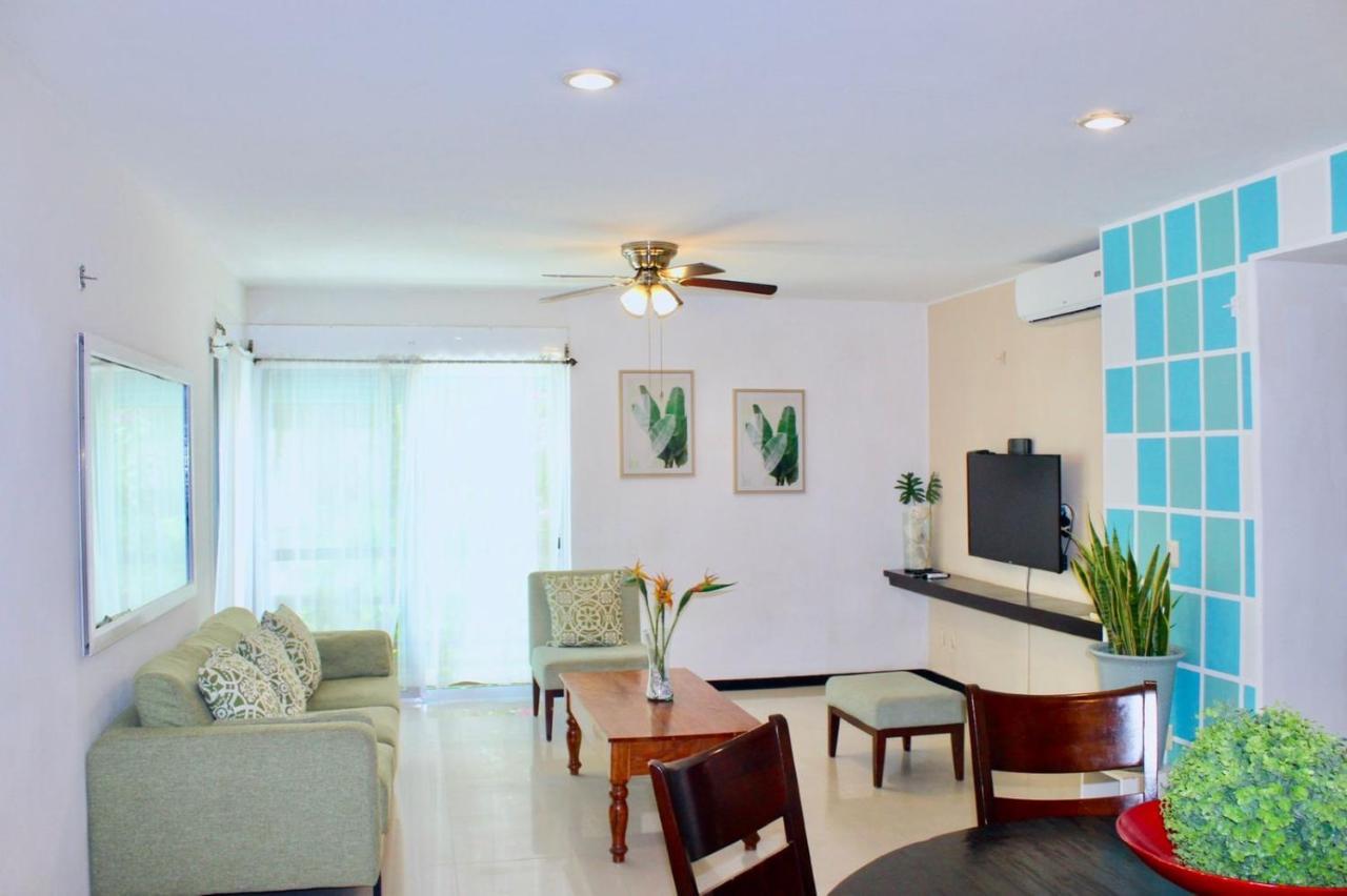 Apartment Centrally Located Apartment In Pdc