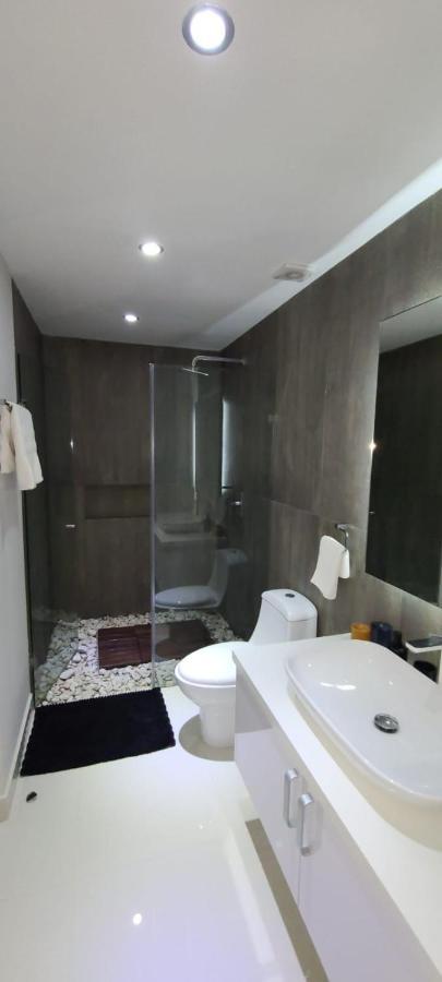 5th Avenue Aparment *