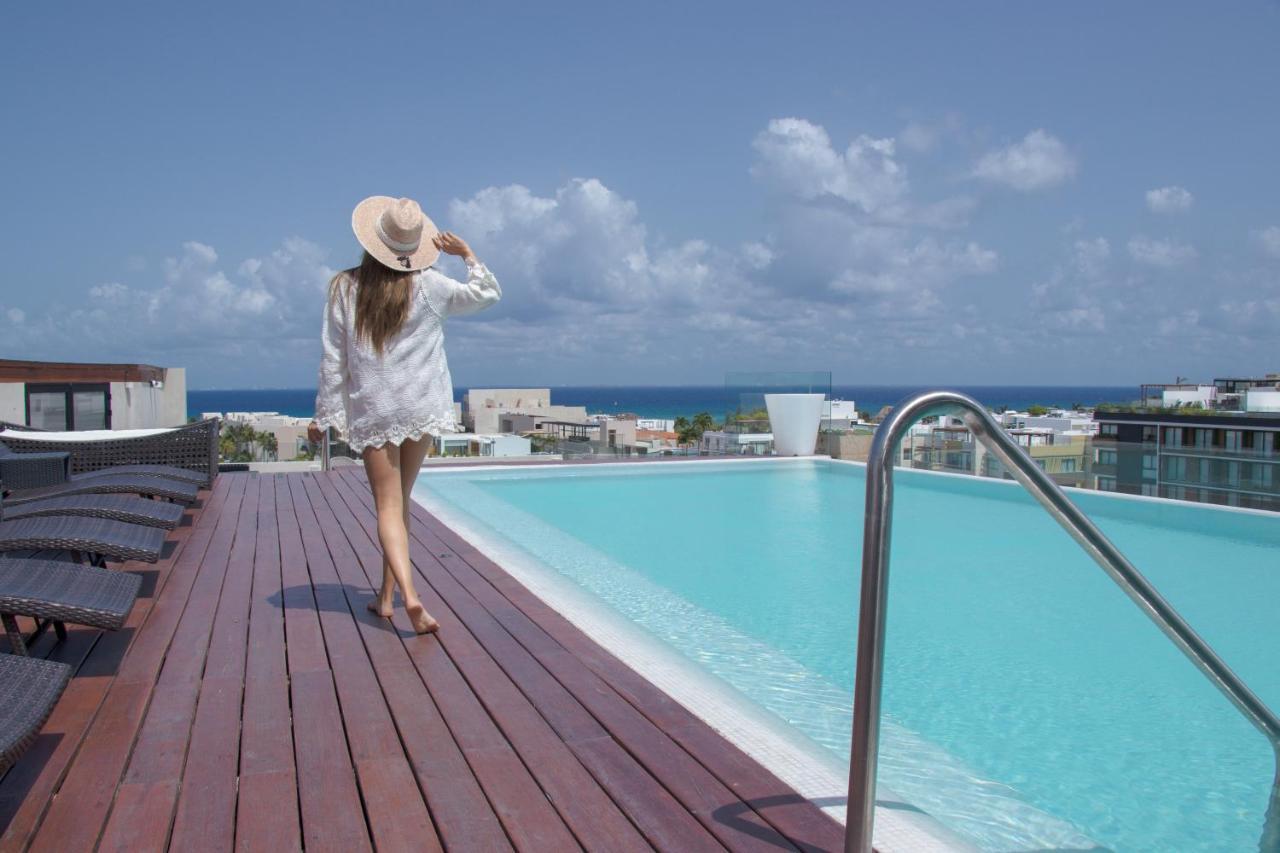 Macondo 5ta Av Residences Fi 4*