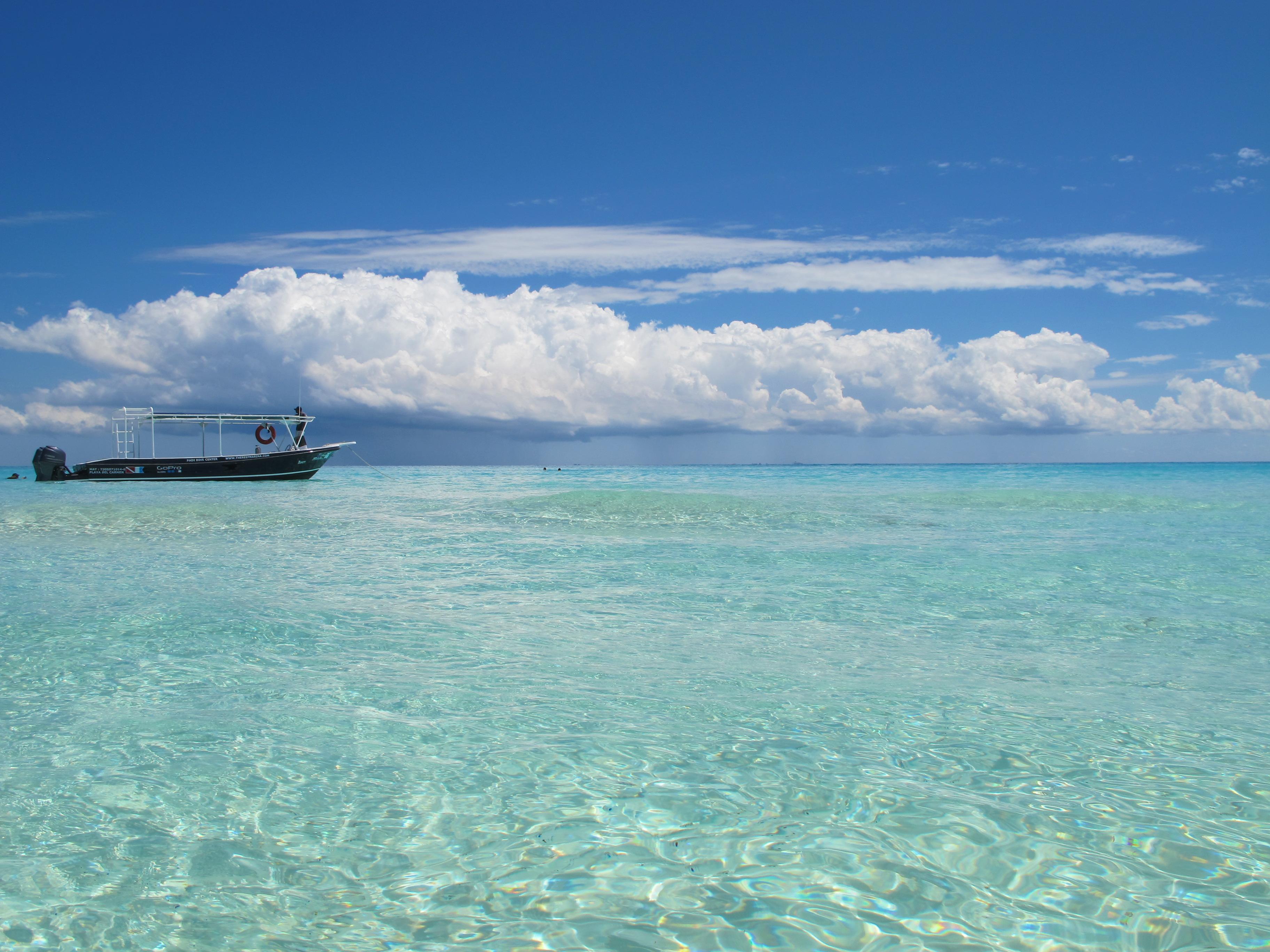 Khu nghỉ mát The Reef Playacar & 4*