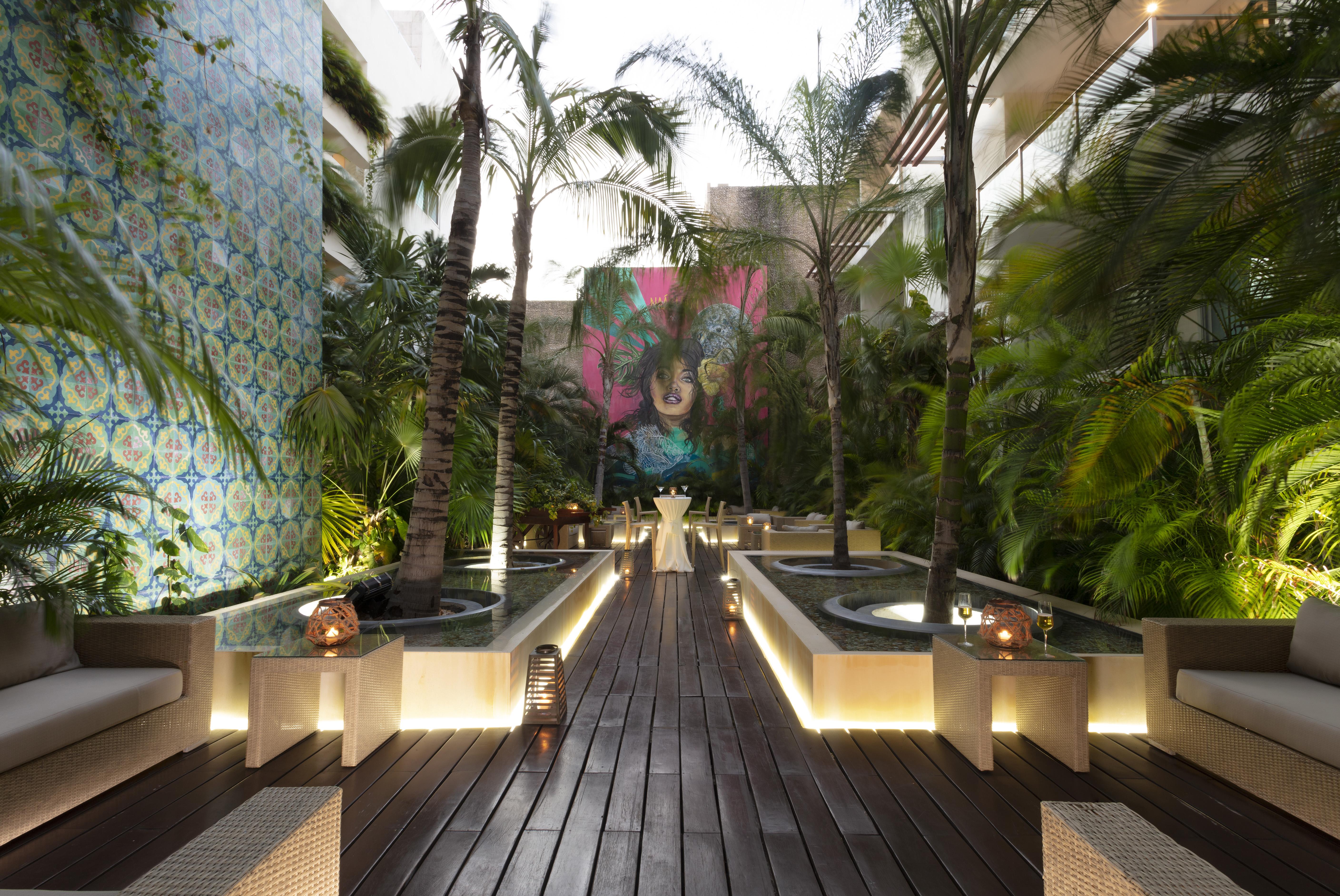 Khách sạn The Palm (adults Only)