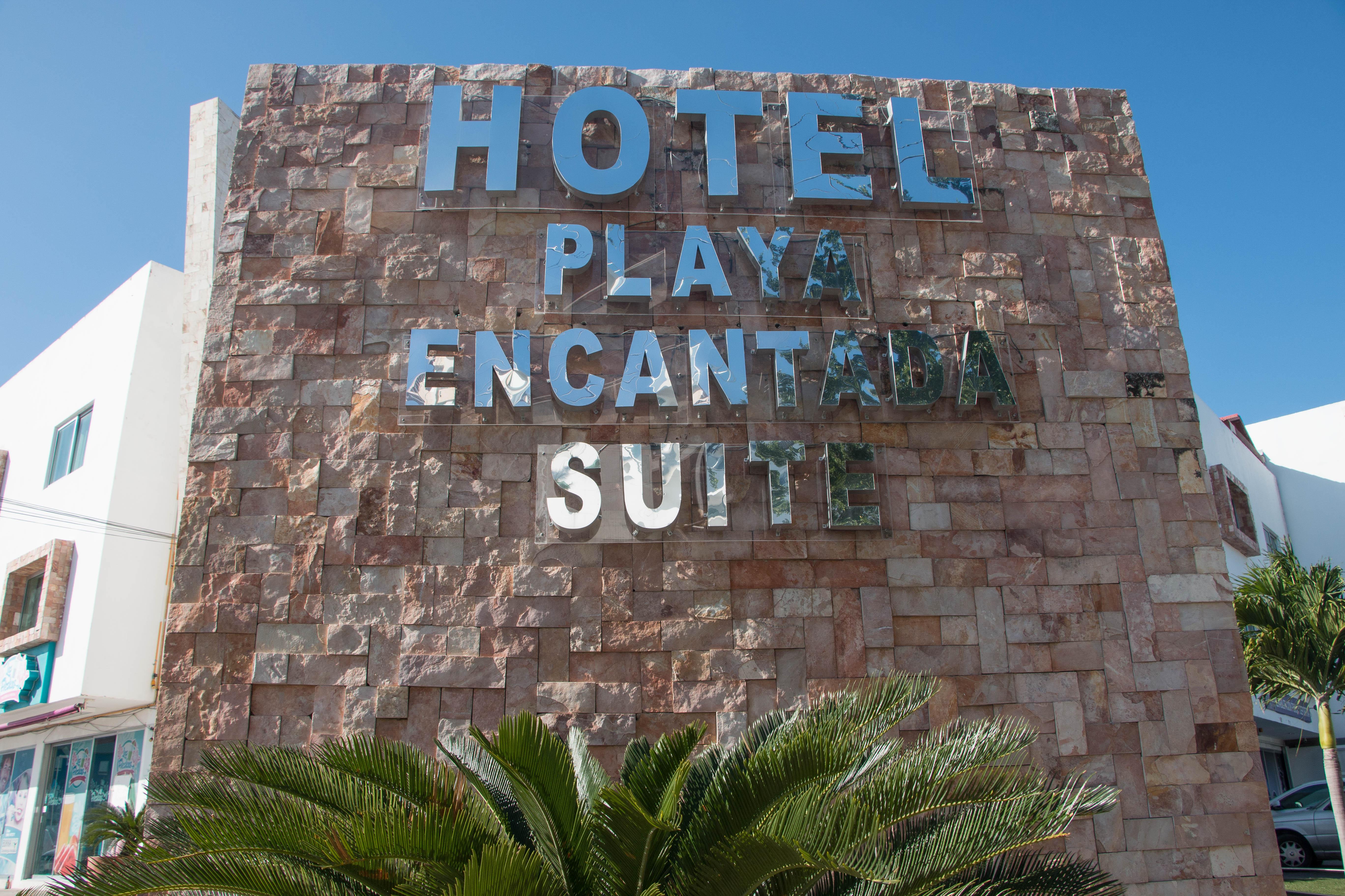 Playa Encantada Aparthotel 3*
