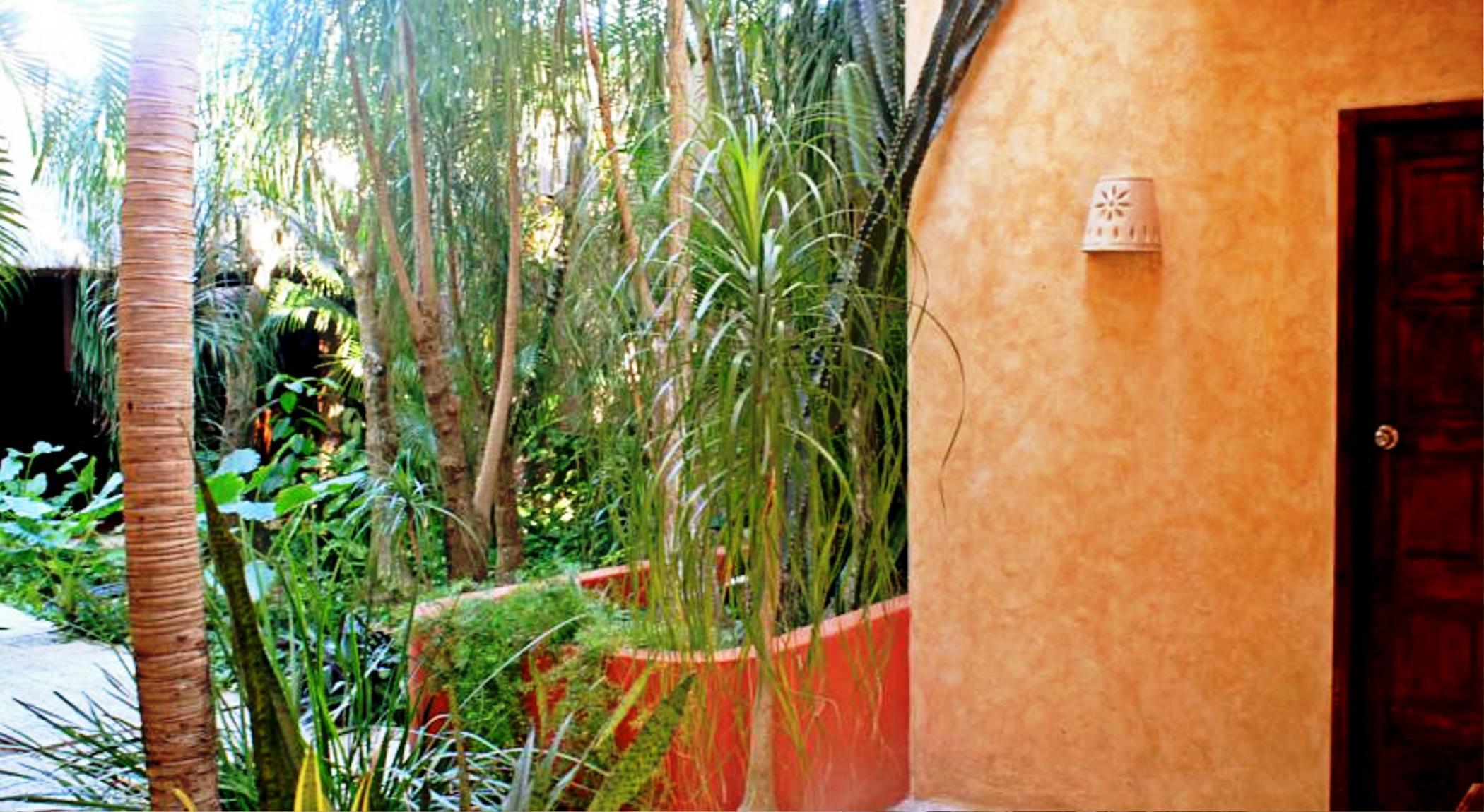 Barrio Latino Khách sạn 3*