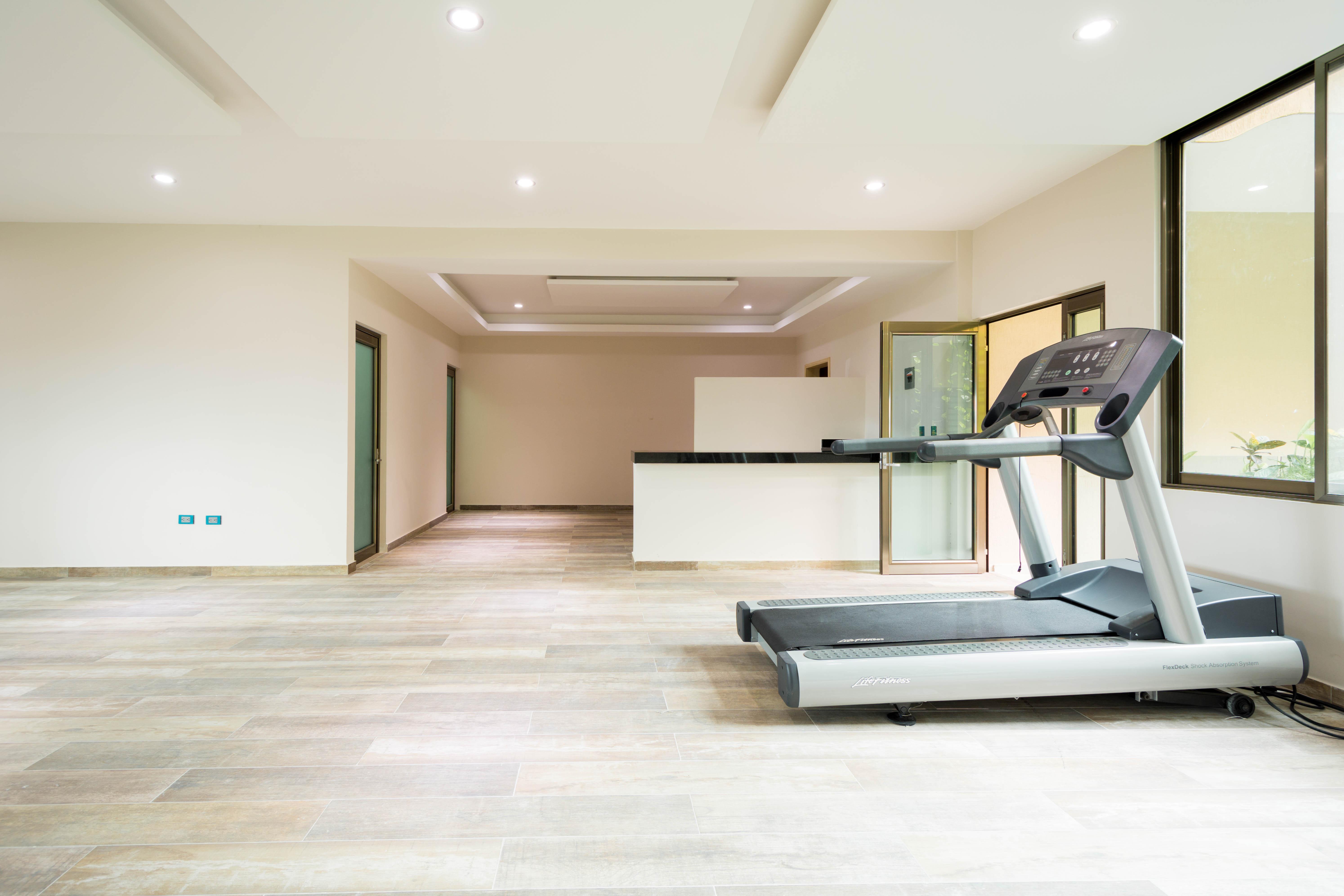Hotel Palmarena & Residences - Long Comfort With Parking, Sauna, Gym & Pool - Steps From 5th Avenue 3*