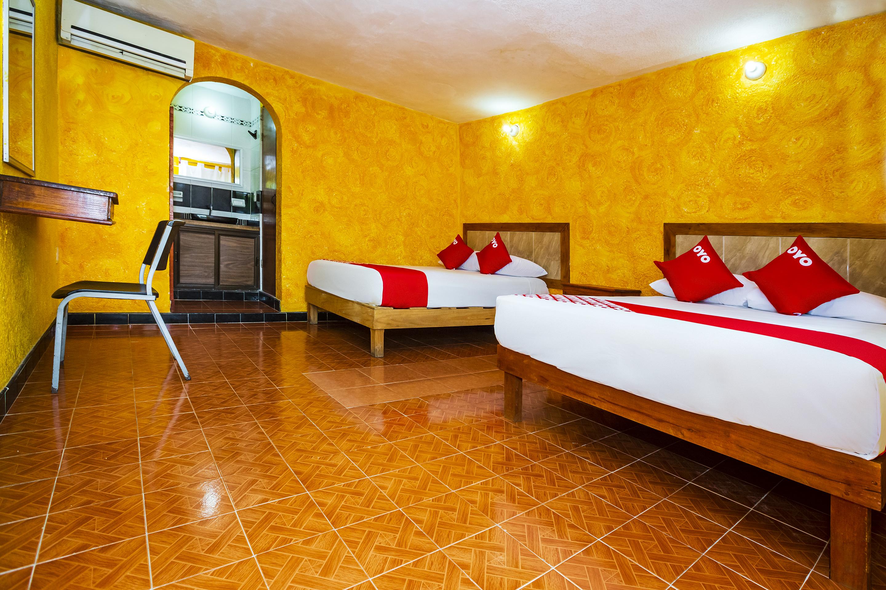 Khách sạn Oyo Playa del Carmen