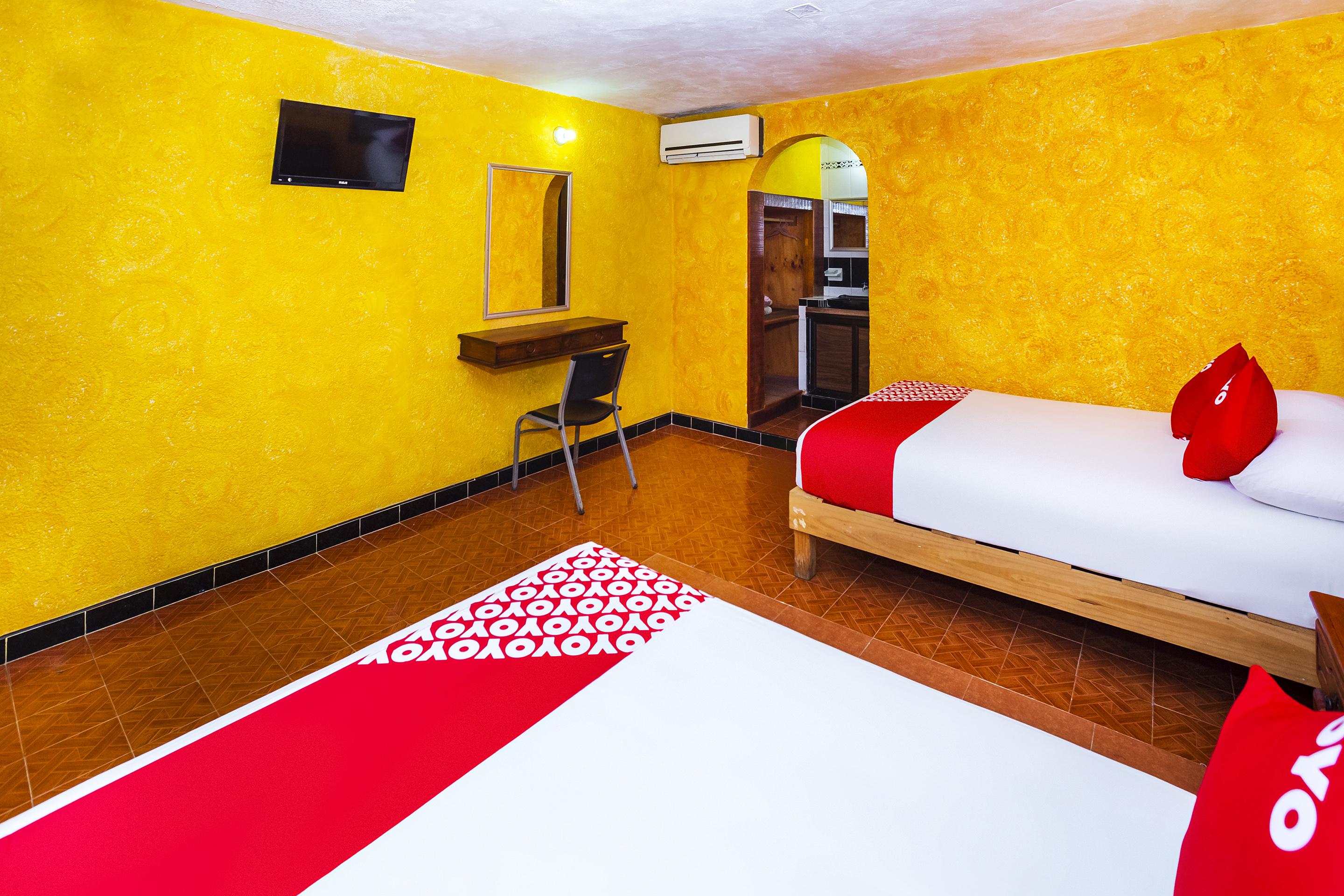 Khách sạn Oyo Playa del Carmen