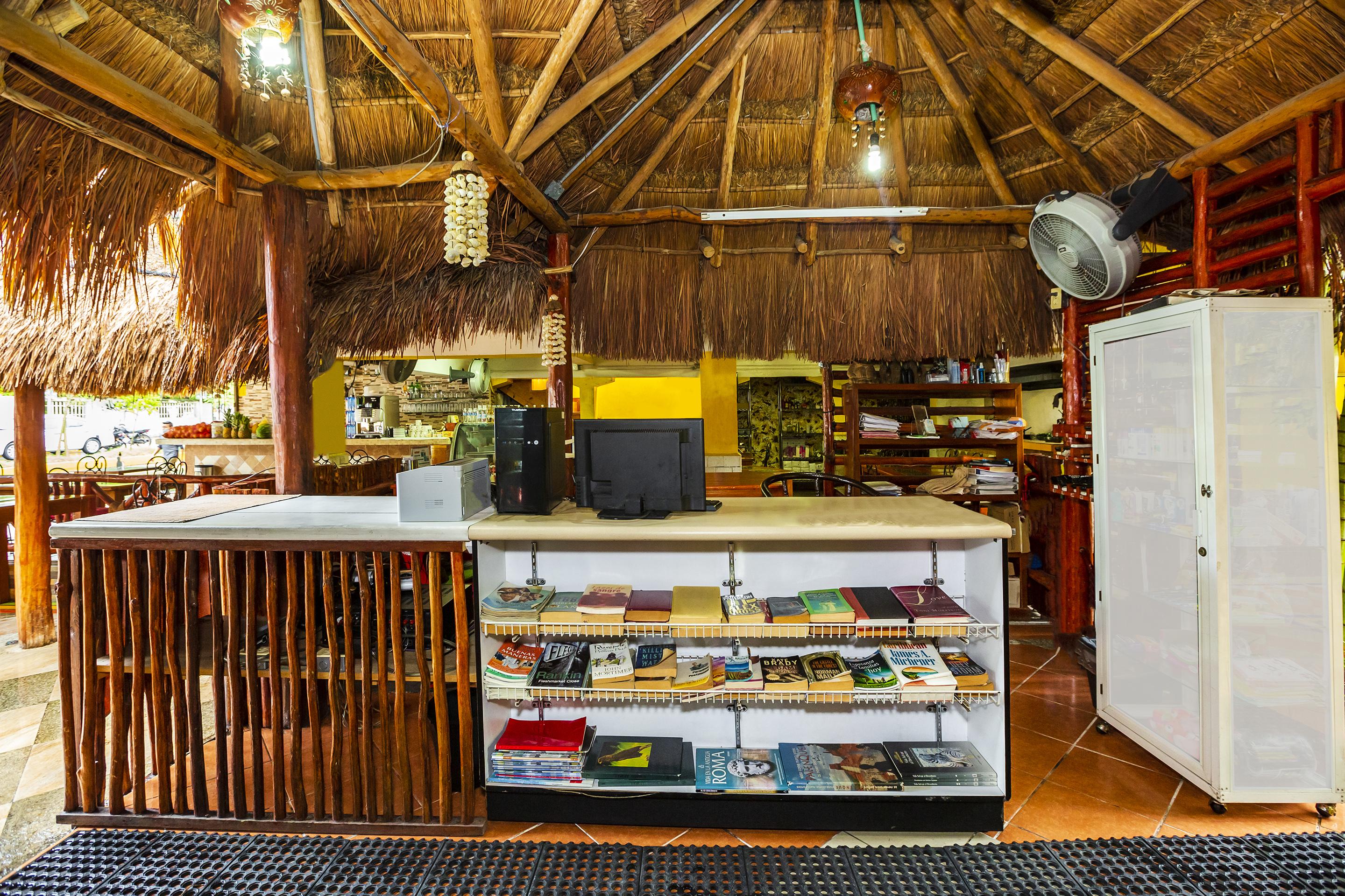 Khách sạn Oyo Playa del Carmen