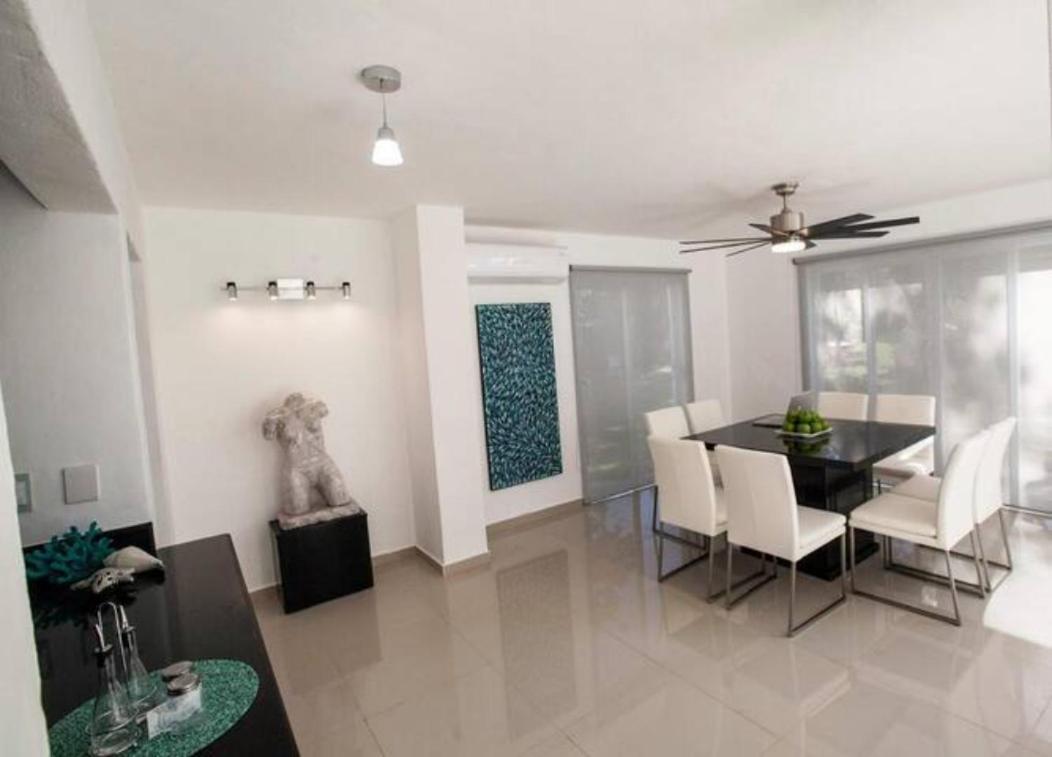 Playacar House 10 Pax! The Location In Playa! By Bookhap Playa del Carmen