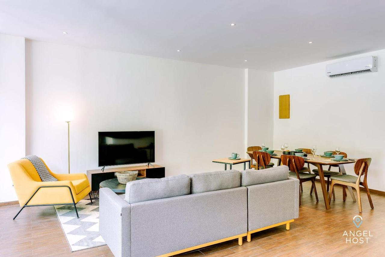 Incredible Oceanview Roof Lounge, Units 2 Blocks To Beach Apartment *