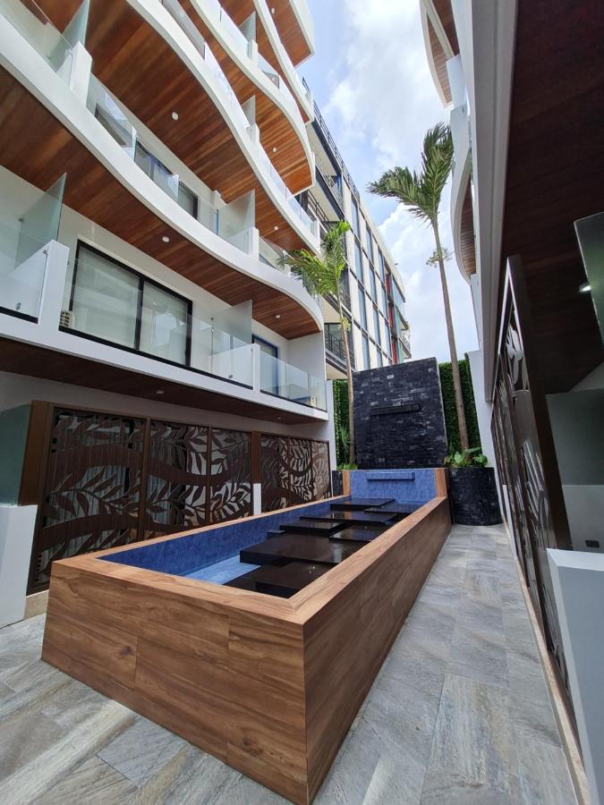 Modernos Estudios A Pasos De La 5ta Av Pool View - By Yeah