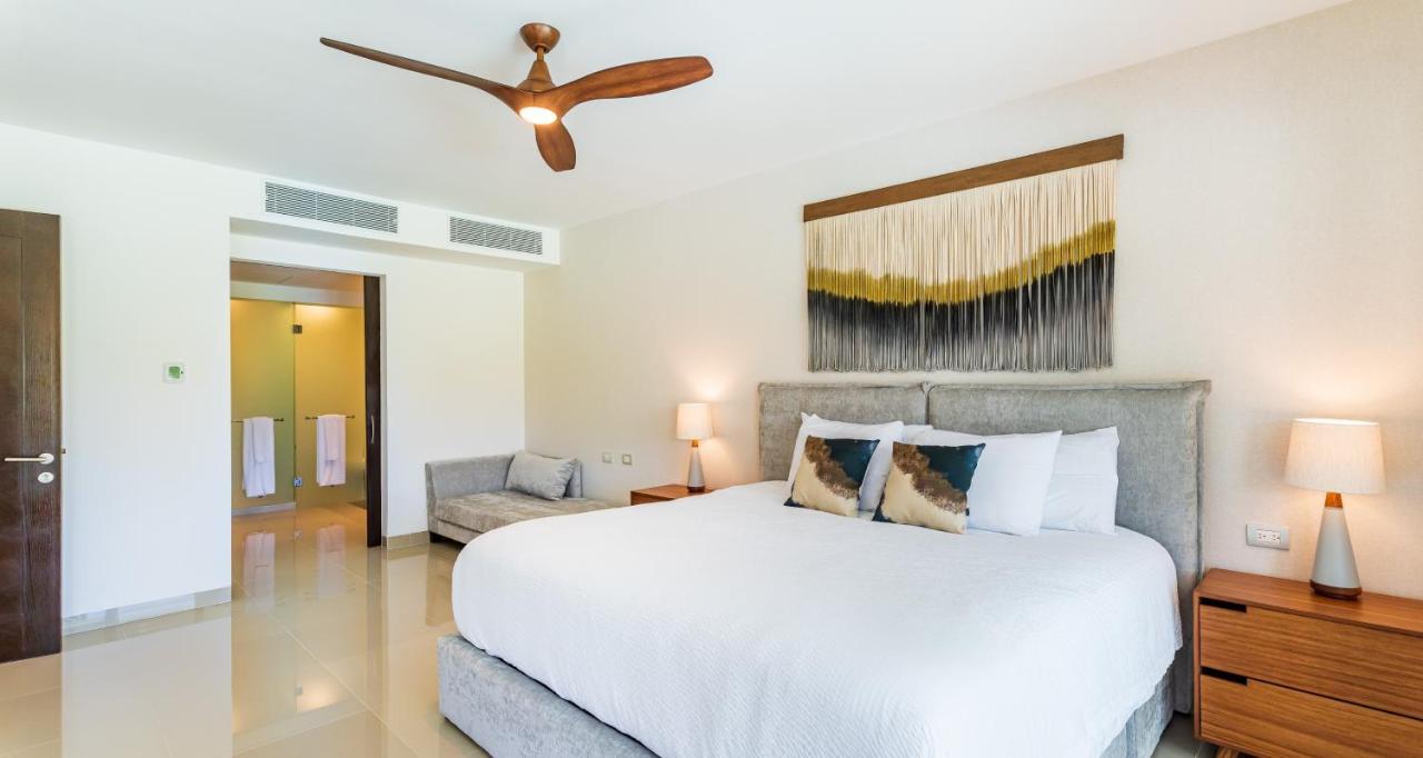 402n Casa Lucerna Apts *