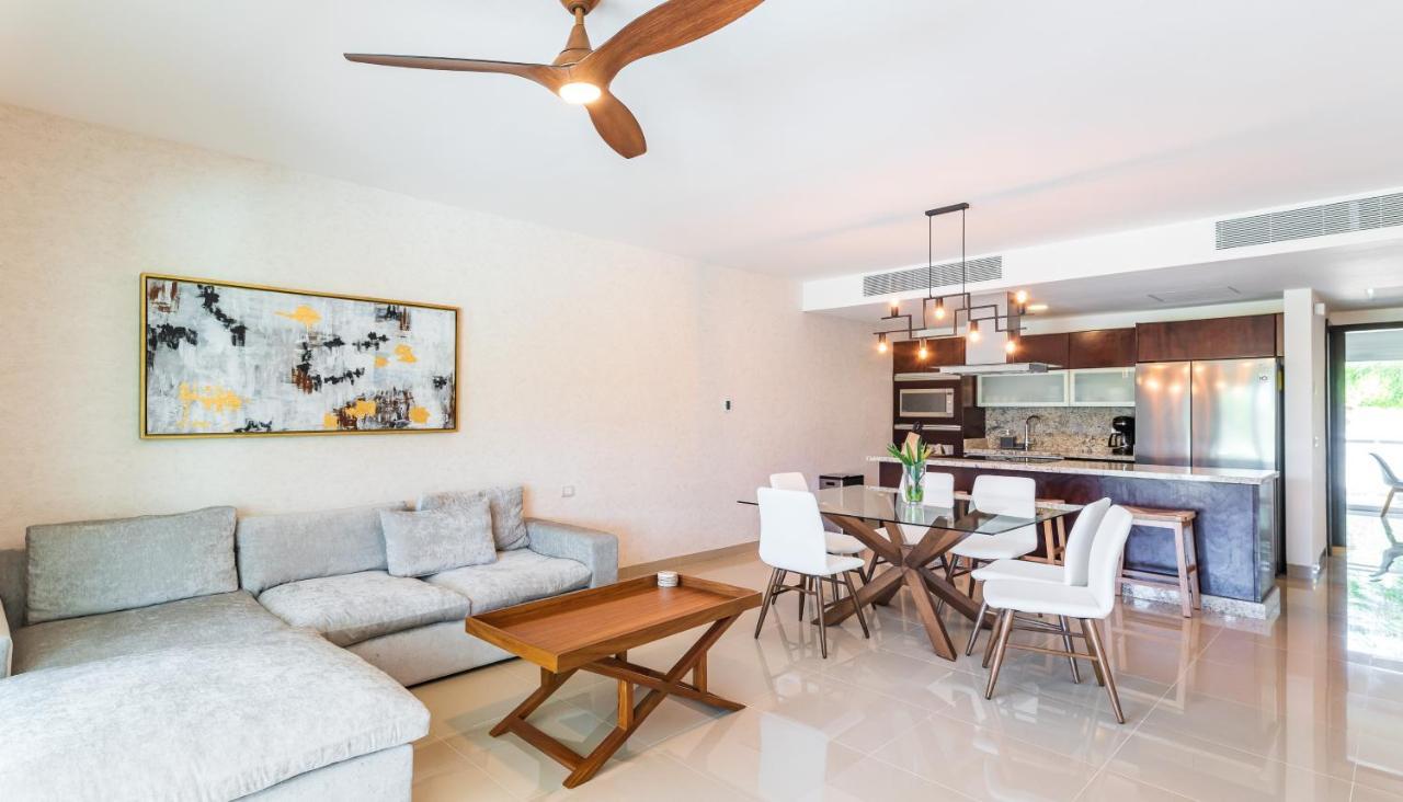 Căn hộ 402n Casa Lucerna Apts *