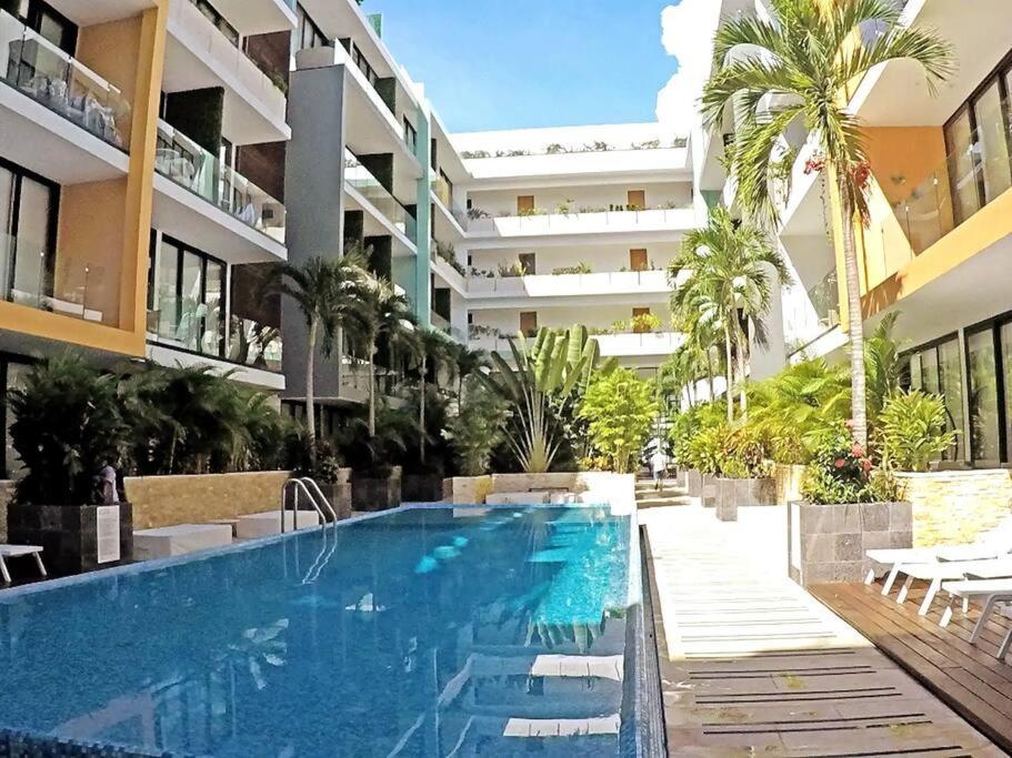 Your Exclusive In The - Amenities & Services For Free!! Apartment *