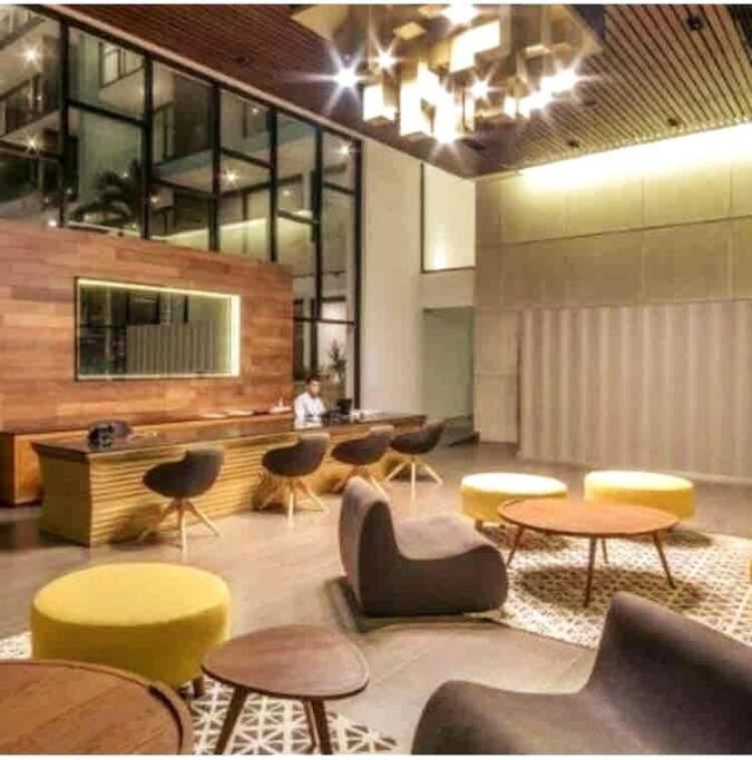Your Exclusive In The - Amenities & Services For Free!! Apartment *
