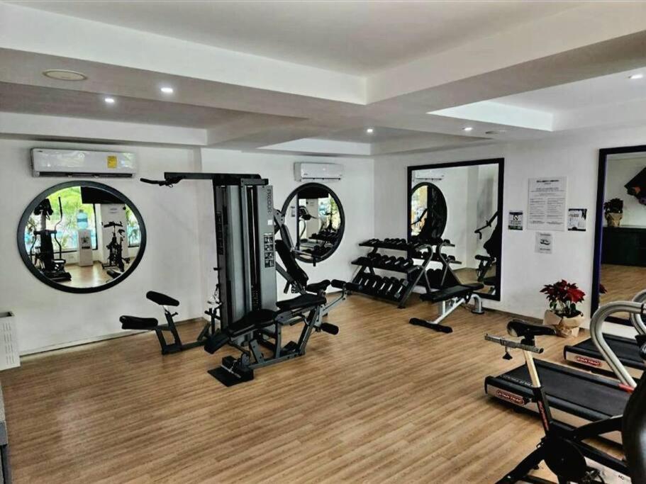 Apartment Stunning 1 Bdrm Gym-pool 10 Min To The Beach & Quinta Av