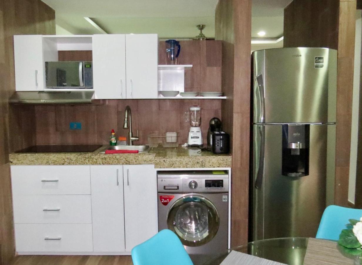 Hotel Palmarena & Residences - Long Comfort With Parking, Sauna, Gym & Pool - Steps From 5th Avenue Playa del Carmen