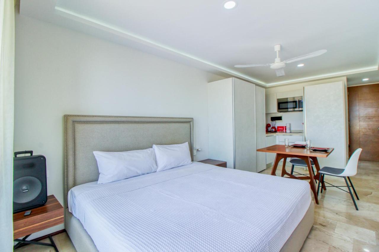 Khách sạn One Paralia 405