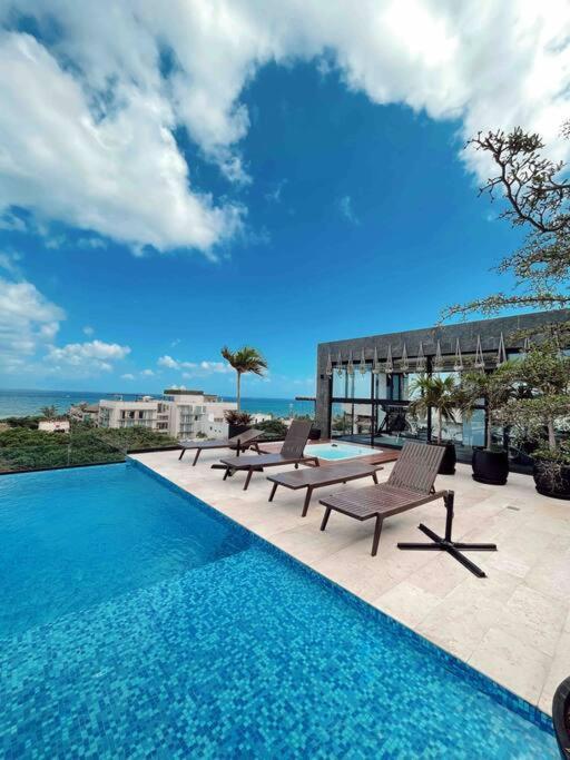 Modern Apartment/jacuzzi/sauna/pool/gym Apartment Playa del Carmen