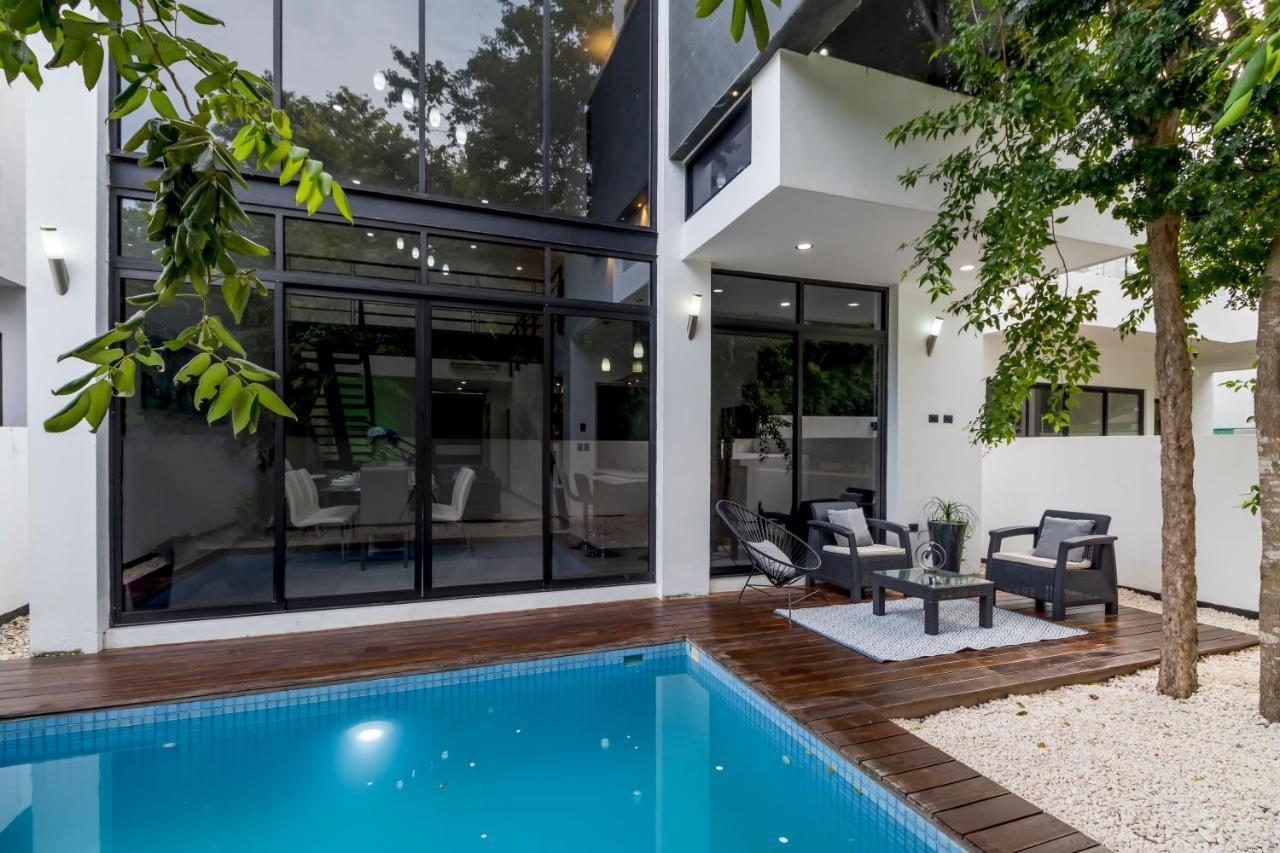 Biệt thự Casa El Cielo, *