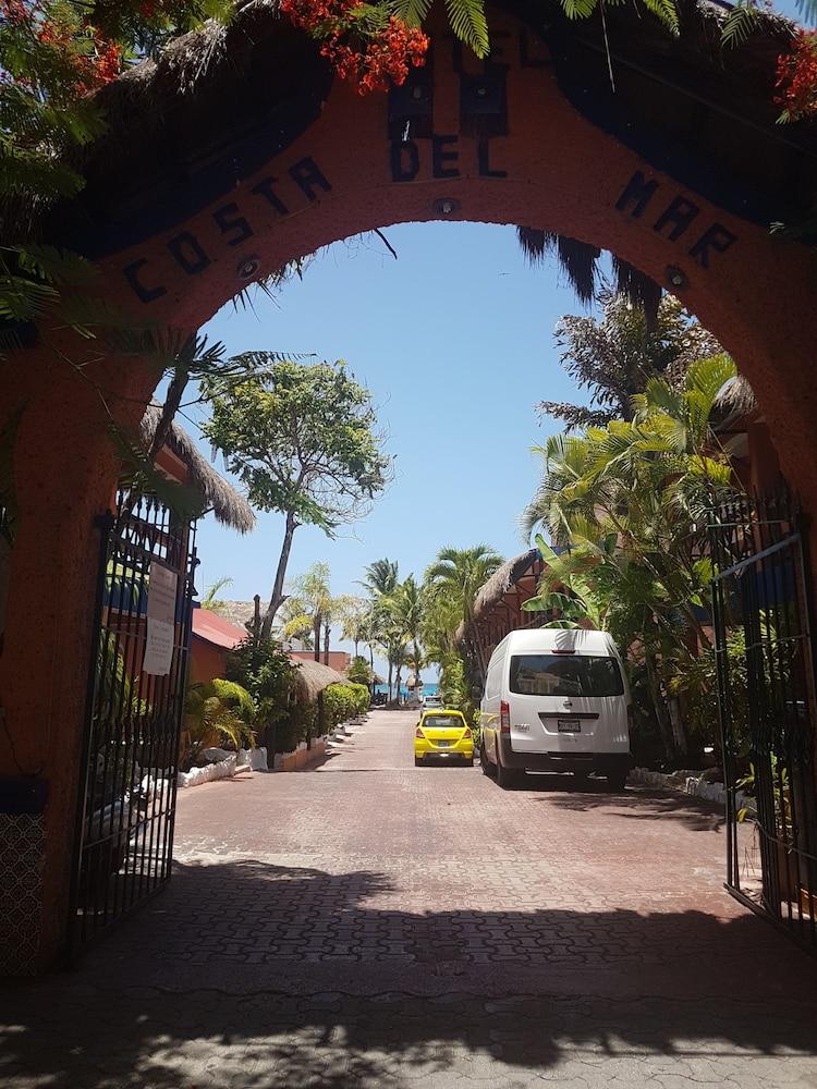 Hotel Costa Del Mar 4*