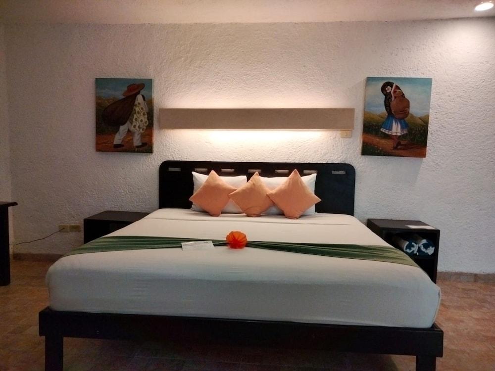 Hotel Luciana & Club 3*
