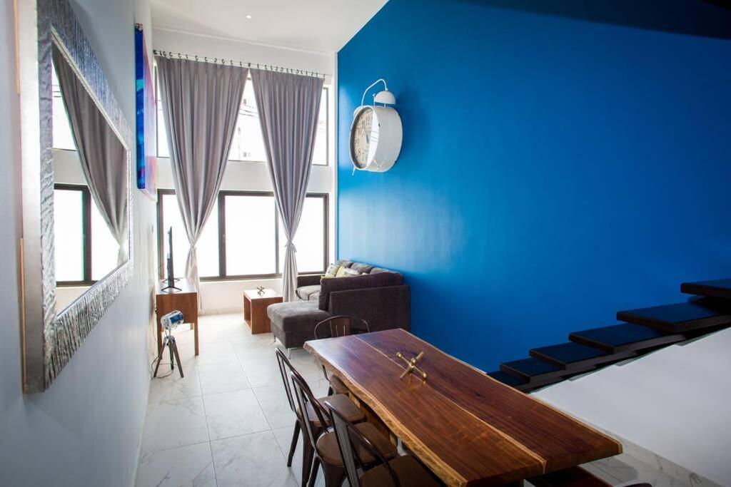 Wonderful Loft Near The 5th Ave And The Beach. Apartment