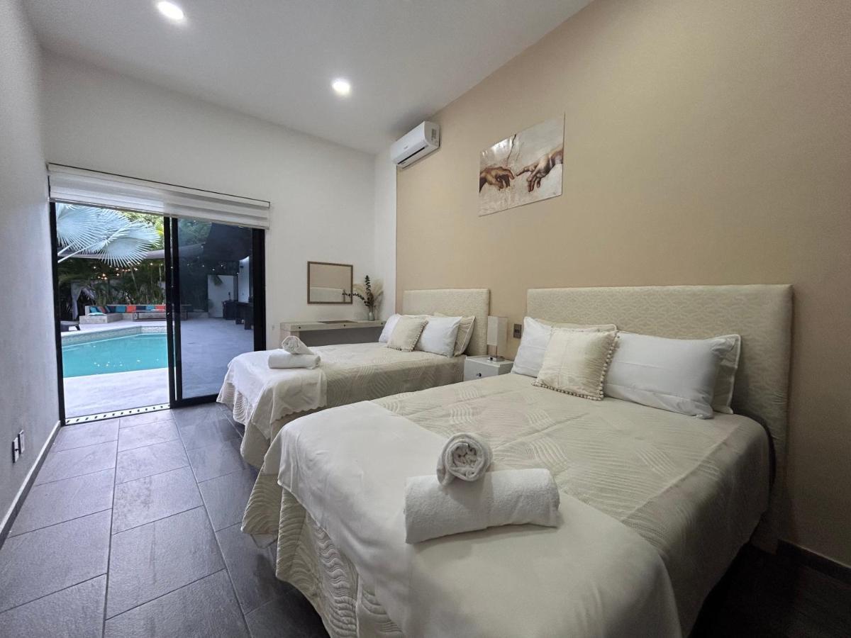 Villa Celebre Venus Playacar - 24 Pax *